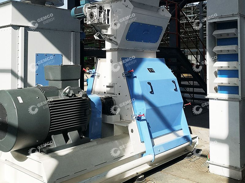 Poultry Feed Material Crushing Machine